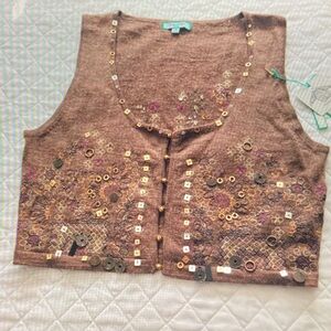 Artisan Embellished Sweater Blouse in Brown and White